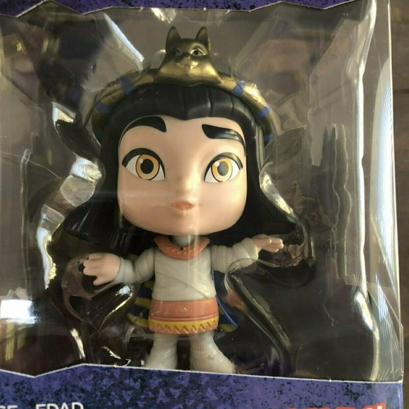 Netflix Super Monsters Playskool figure of Cleo Graves - Picture 2 of 3